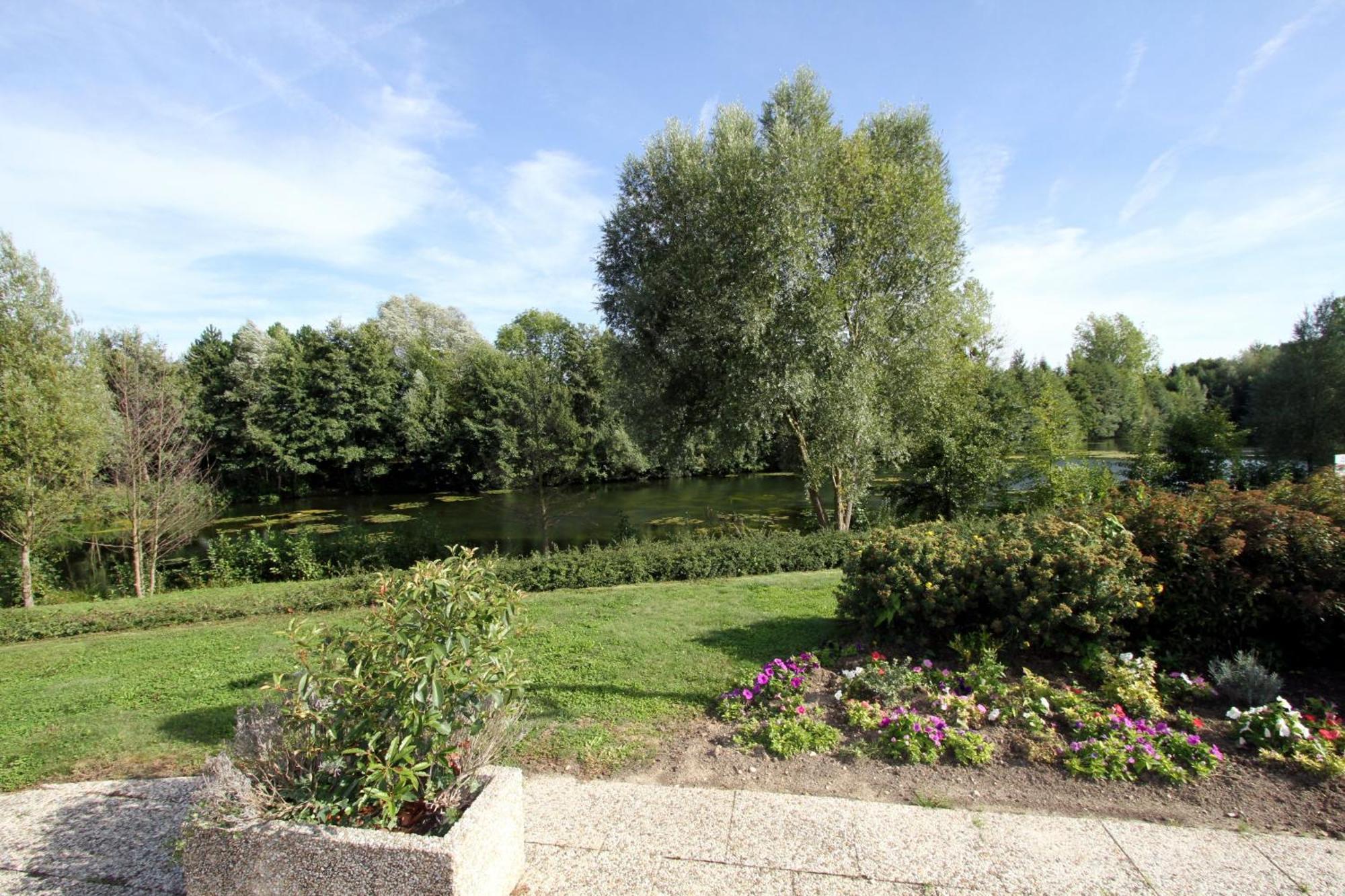 Ibis Chateau-Thierry Essomes-sur-Marne Kültér fotó